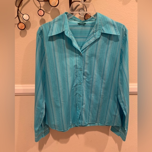 United Colors Of Benetton Tops - United Colors of Benetton Striped Blue Cotton Button-down Shirt Medium